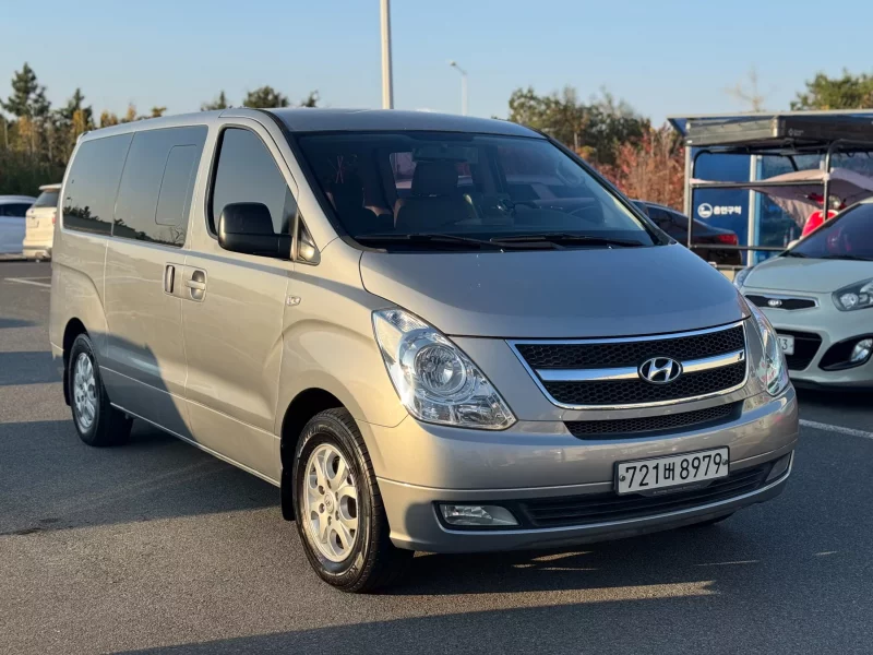 Hyundai Starex