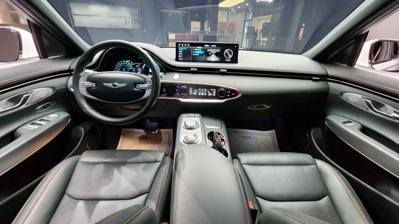 Genesis GV70