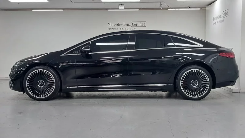 Mercedes-Benz EQS