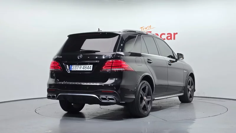 Mercedes-Benz GLE-Class