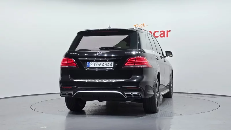 Mercedes-Benz GLE-Class