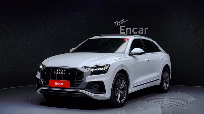 Audi Q8