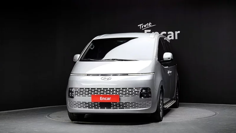 Hyundai Staria