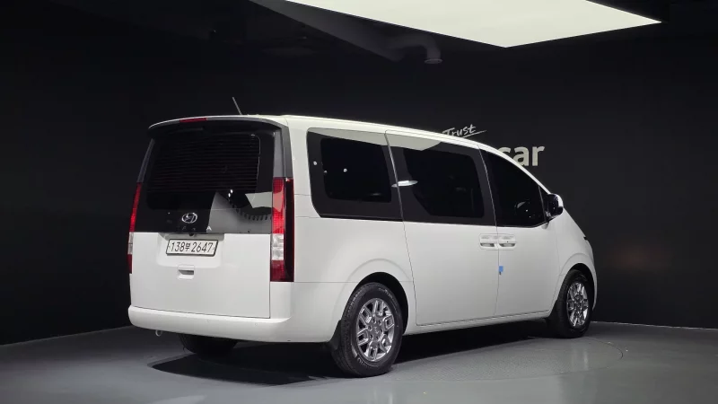 Hyundai Grand Starex