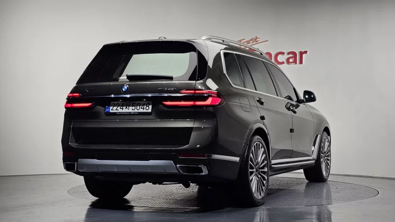 BMW X7