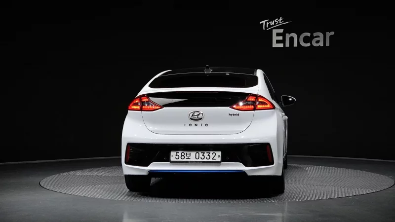 Hyundai Ioniq