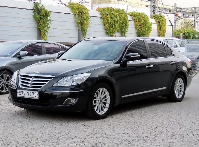 Hyundai Genesis