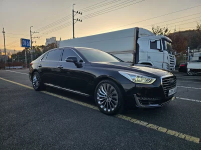Genesis EQ900