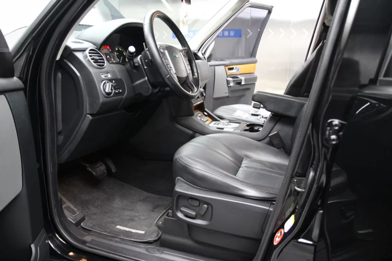 Land Rover DISCOVERY