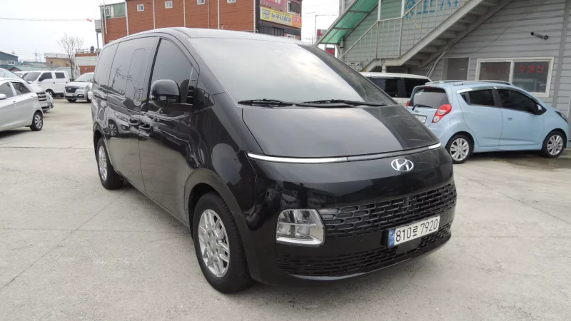 Hyundai Staria