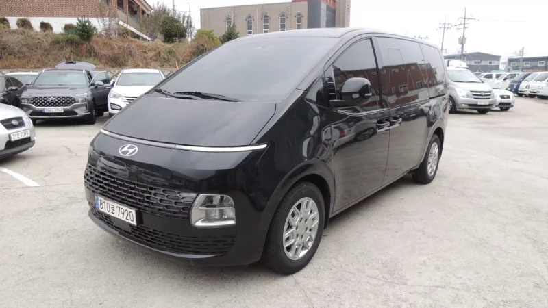 Hyundai Staria