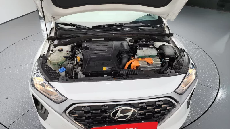 Hyundai Ioniq