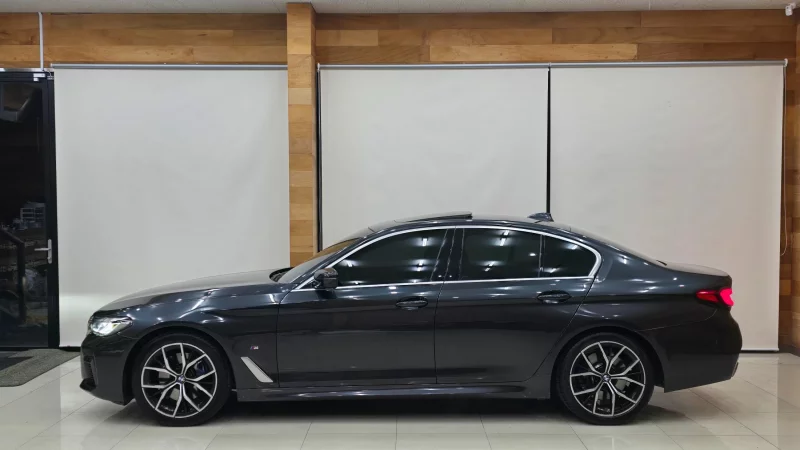BMW 5-Series