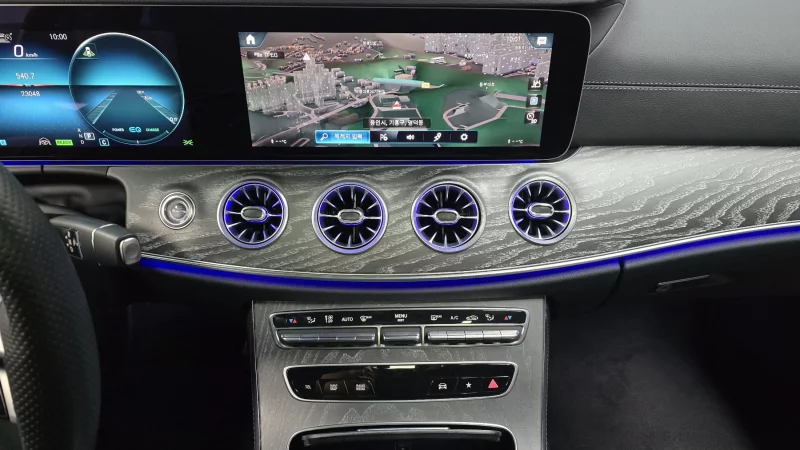 Mercedes-Benz CLS-Class