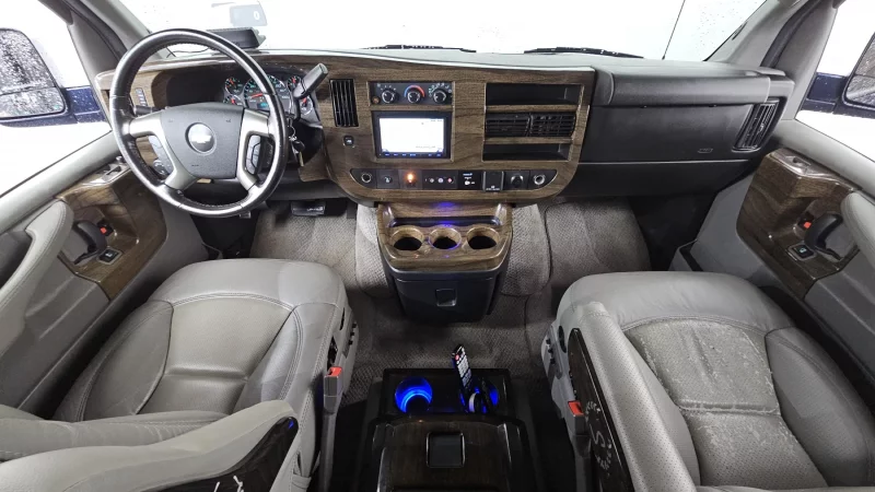 Chevrolet Express Van