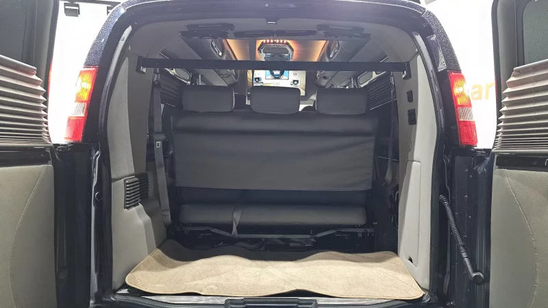 Chevrolet Express Van