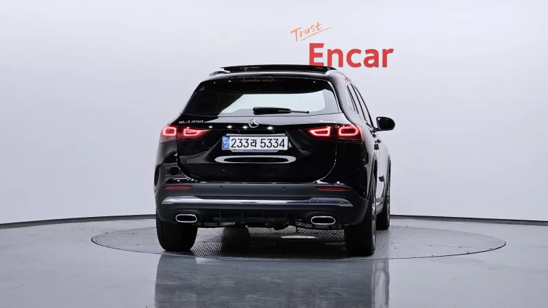 Mercedes-Benz GLA-Class