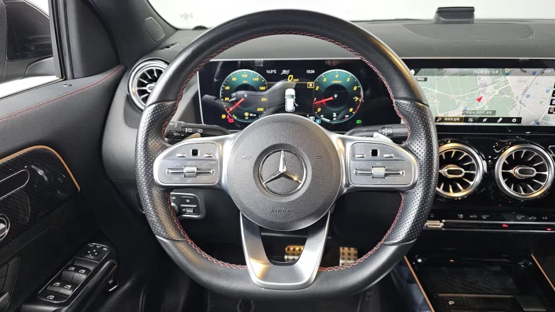 Mercedes-Benz GLA-Class