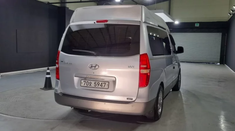 Hyundai Starex