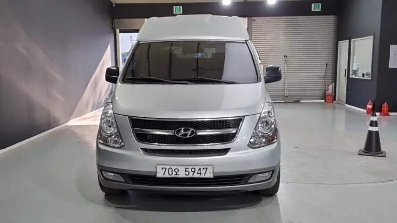 Hyundai Starex