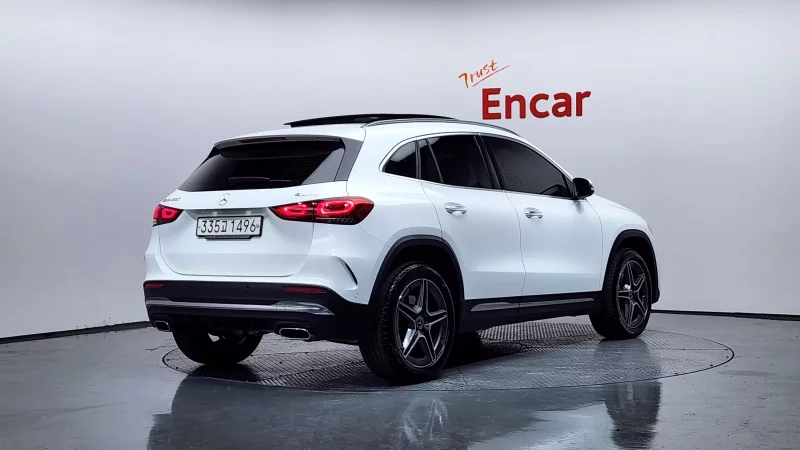 Mercedes-Benz GLA-Class