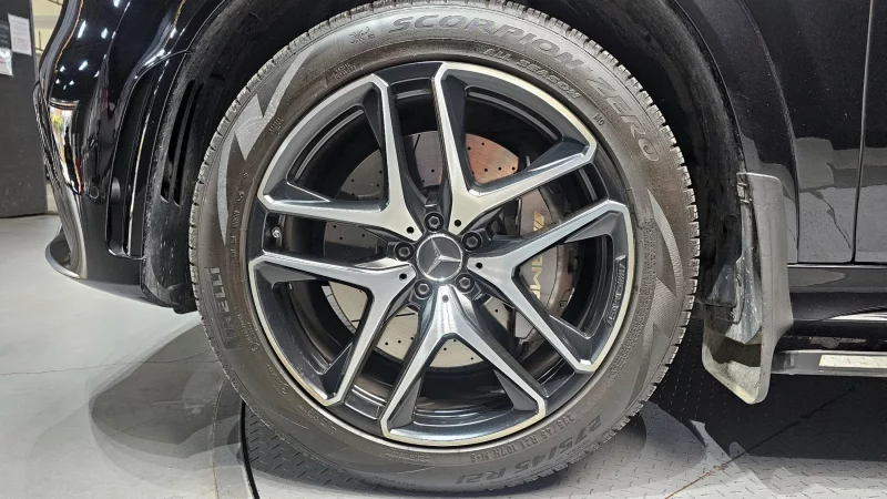 Mercedes-Benz GLE-Class