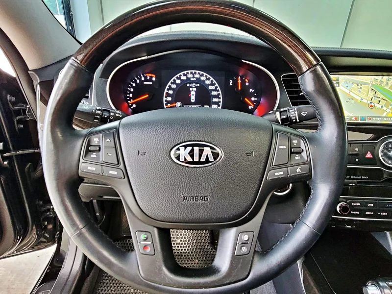 Kia K7