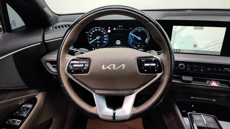 Kia K8