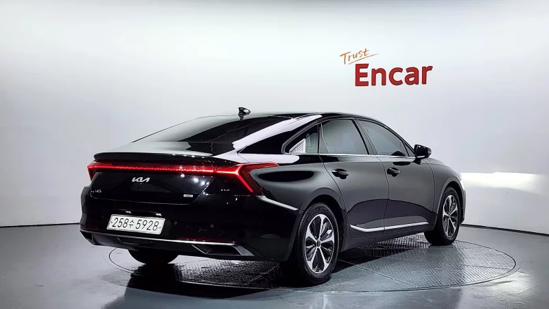 Kia K8