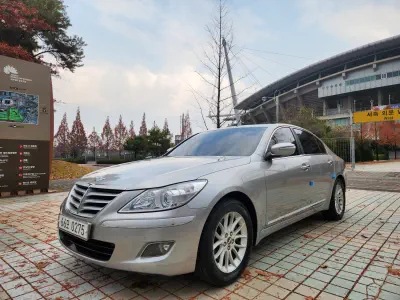 Hyundai Genesis