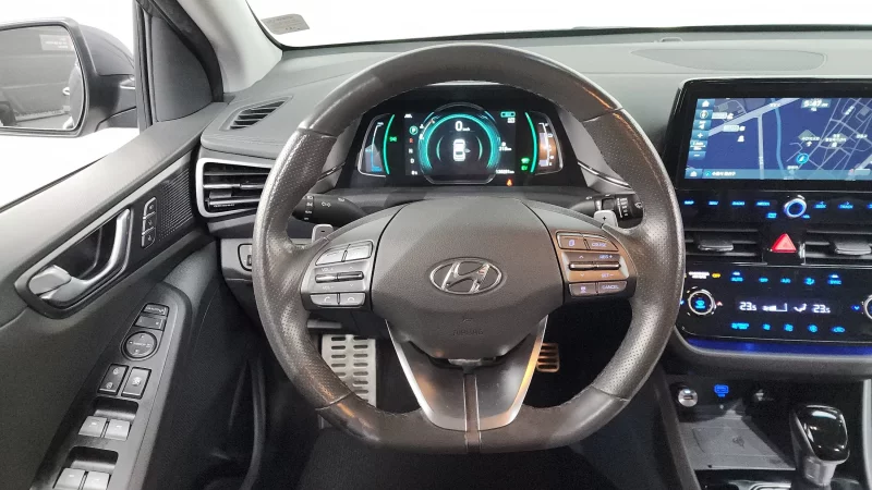 Hyundai Ioniq