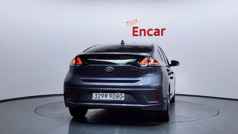Hyundai Ioniq