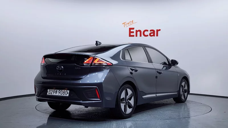 Hyundai Ioniq