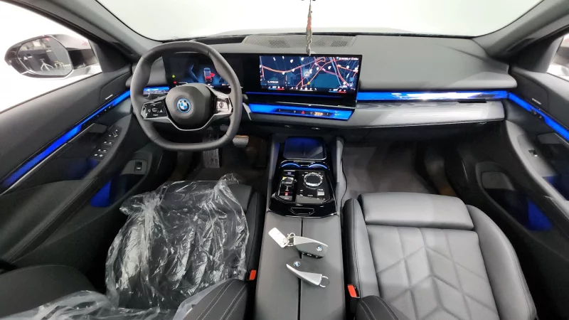 BMW i5
