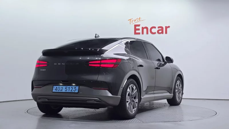 Genesis GV60
