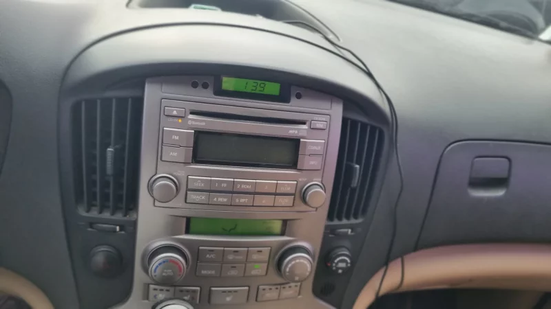 Hyundai Grand Starex