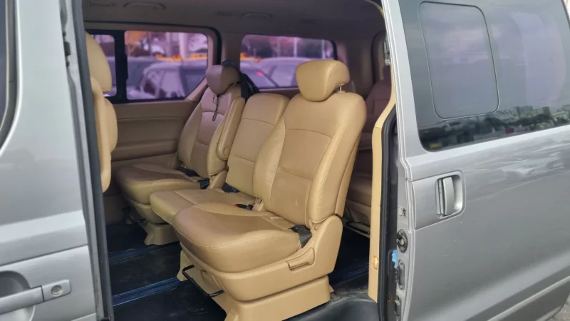 Hyundai Grand Starex