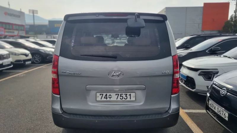 Hyundai Grand Starex