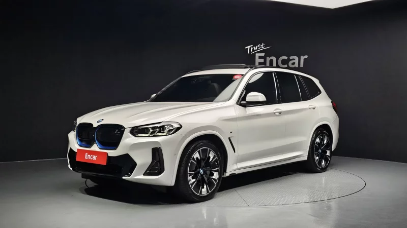 BMW iX3