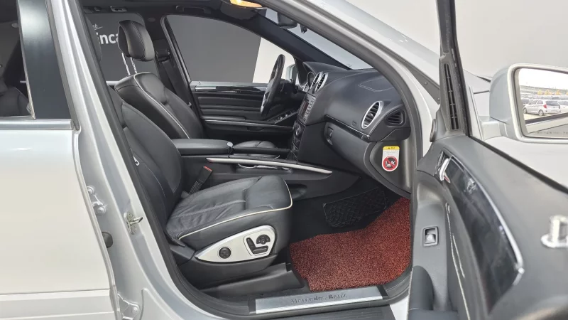 Mercedes-Benz M-class