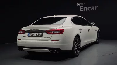 Maserati QUATTROPORTE