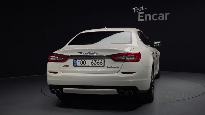 Maserati QUATTROPORTE