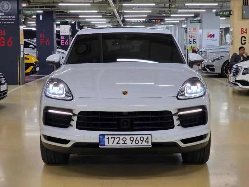 Porsche CAYENNE