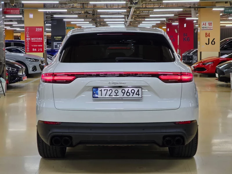 Porsche CAYENNE