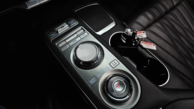 Genesis GV70