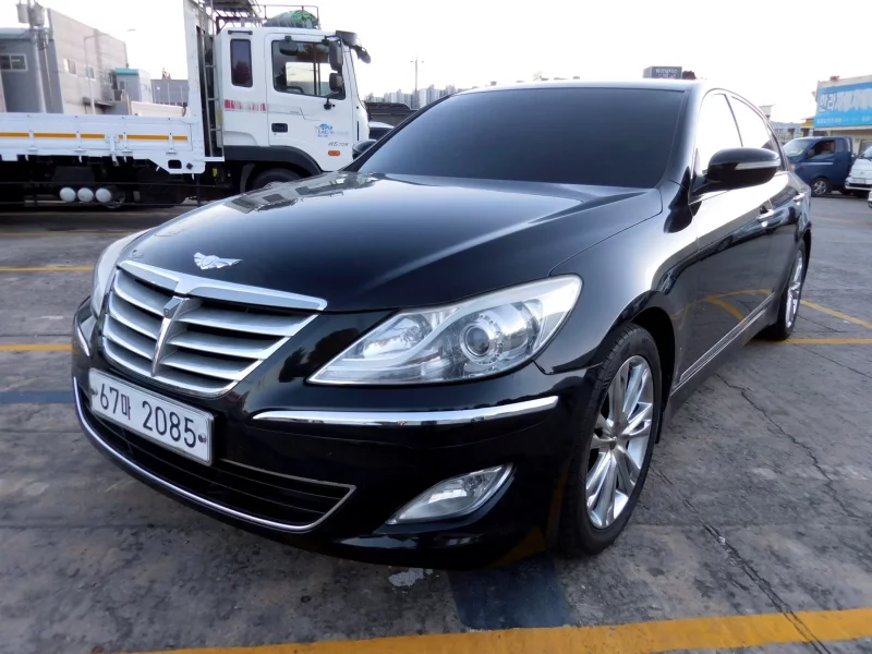 Hyundai Genesis
