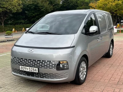 Hyundai Staria