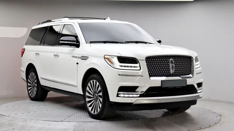 Lincoln NAVIGATOR