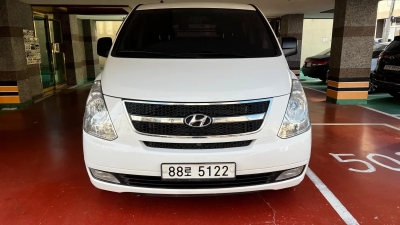 Hyundai Starex