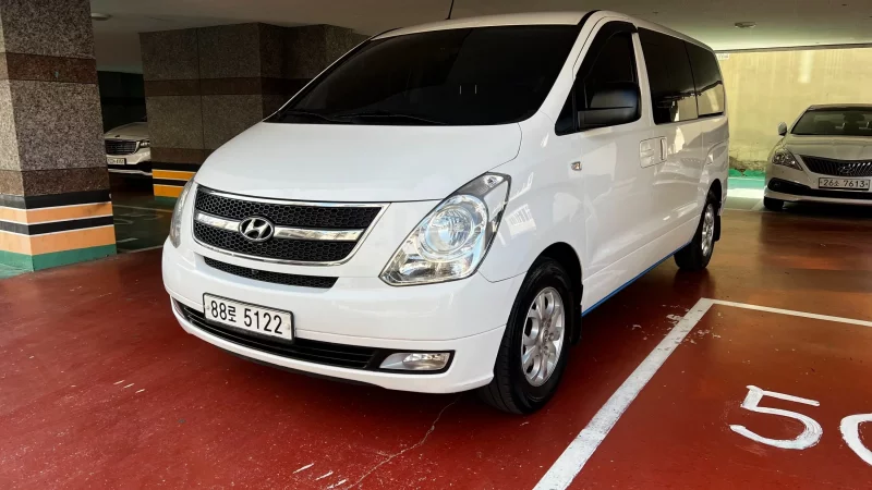 Hyundai Starex